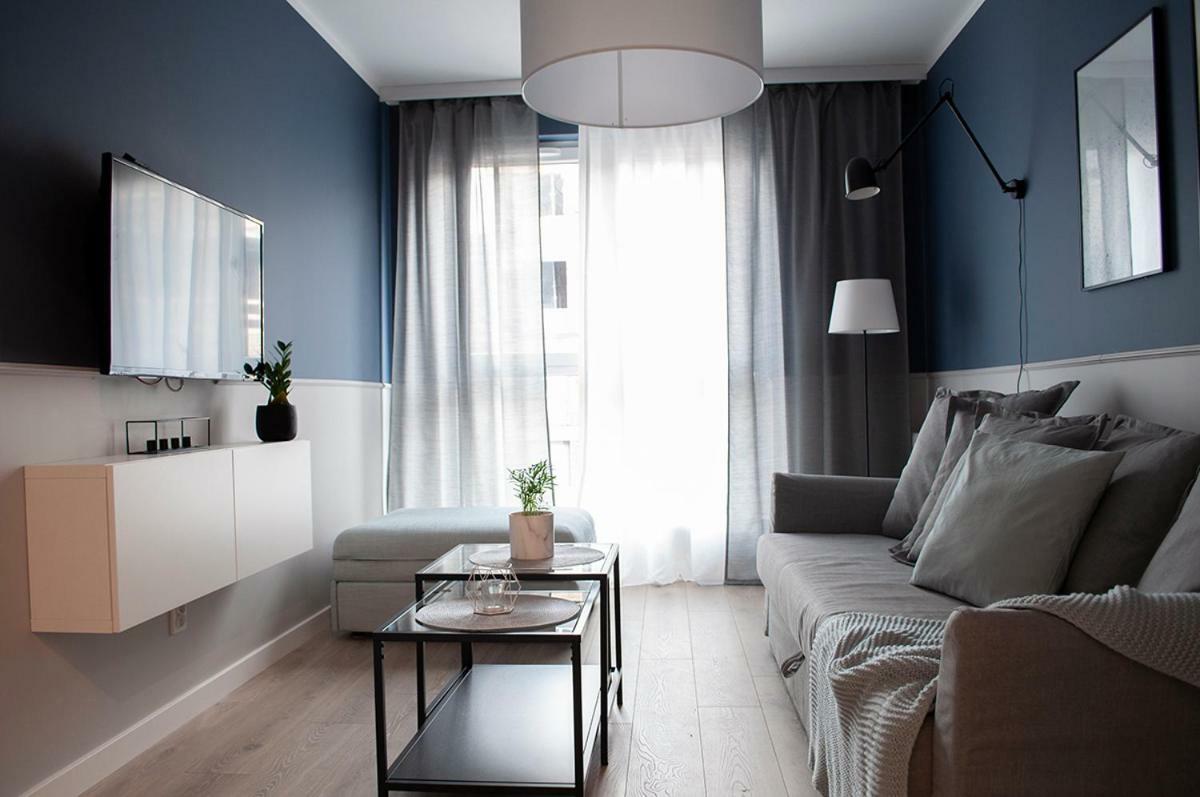 Navyblue Apartment Cracow Free Parking Tv كراكوفيا المظهر الخارجي الصورة