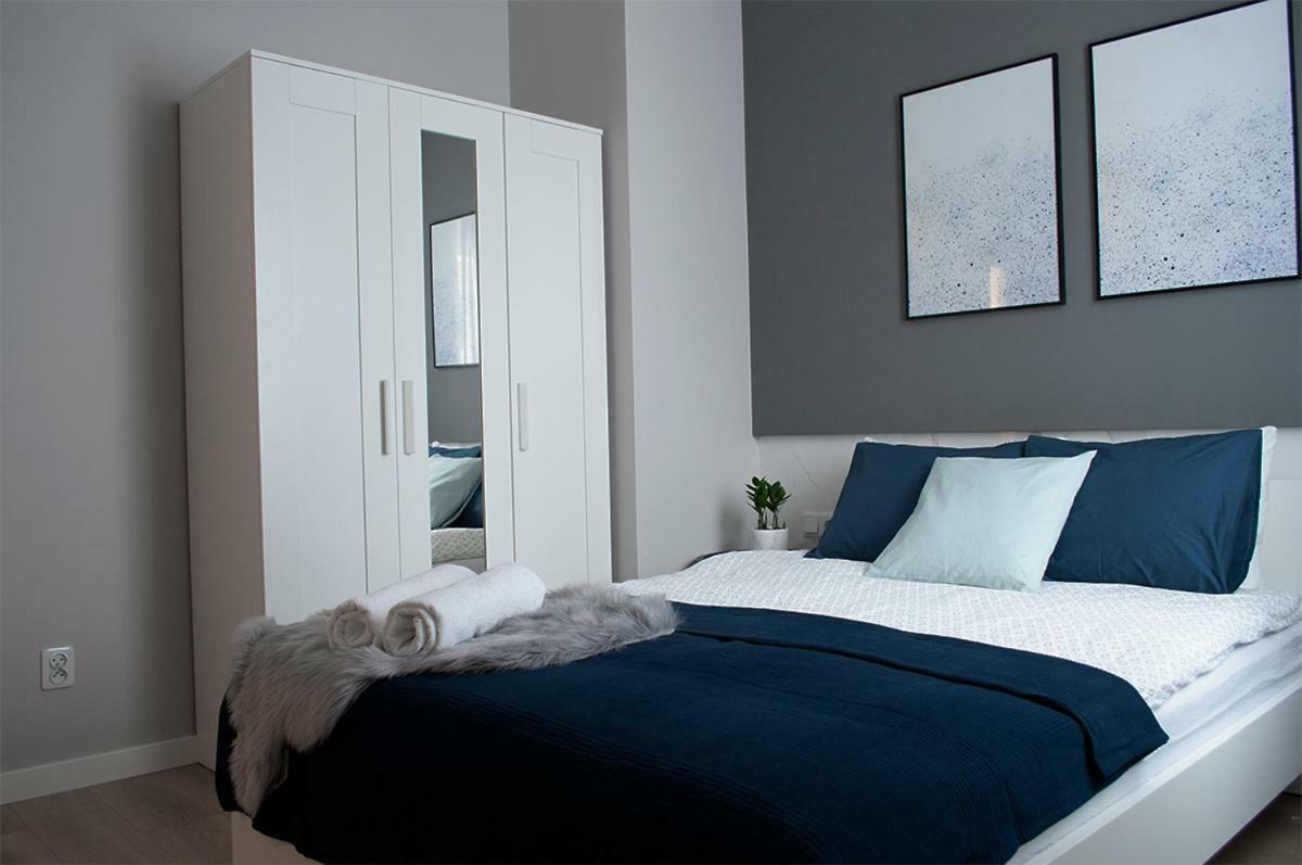 Navyblue Apartment Cracow Free Parking Tv كراكوفيا المظهر الخارجي الصورة